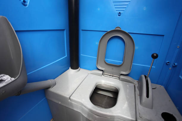 Best Porta potty delivery and setup  in Decatur, IL
